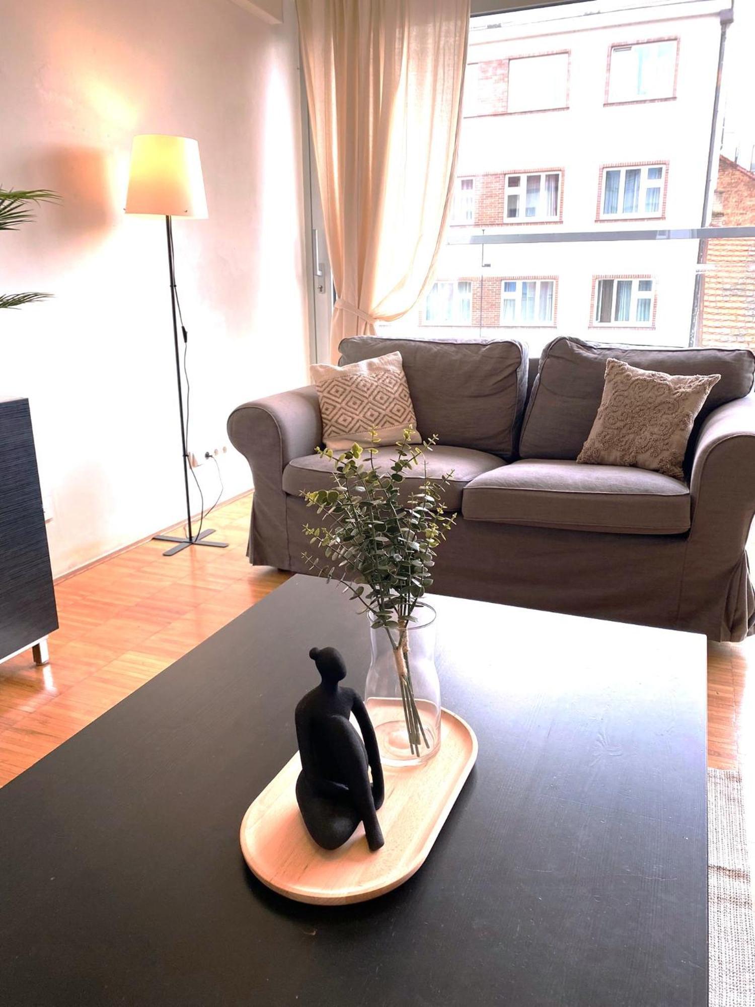 Apartment Spacious Near Center With Balcony And Garage Parking